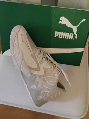 Lamello  p  basketball  shoes  size  8.5 excellent condition   new original box